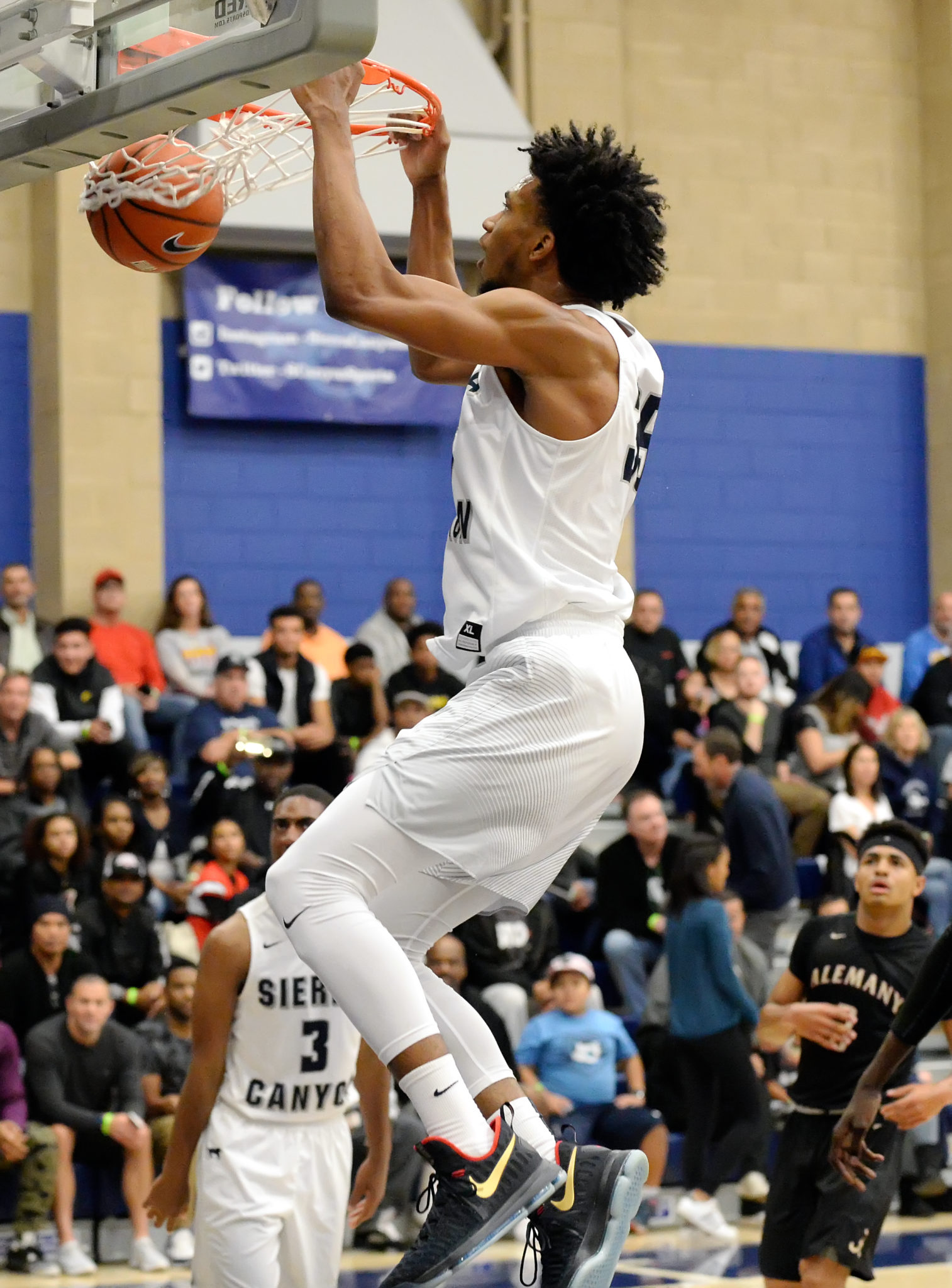 Sierra Canyon's Marvin Bagley III #35 in action against La Lumiere during a high  school basketball
